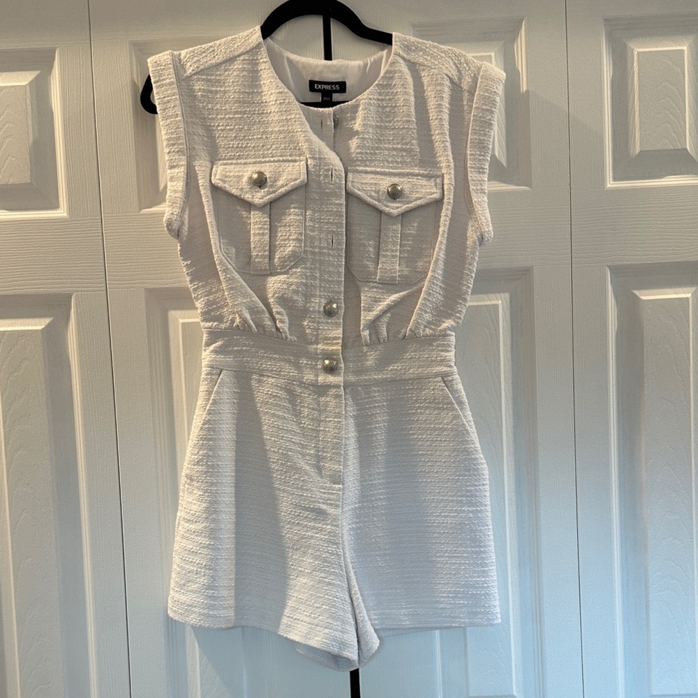 Express White Textured Sleeveless Romper with Front Pockets